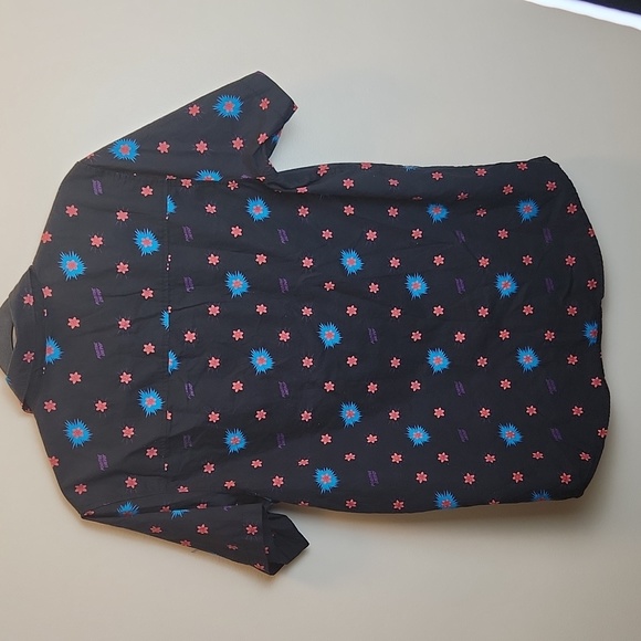 Teenage Positive Energy Black Short Sleeve Button Up Shirt Medium - Picture 5 of 5